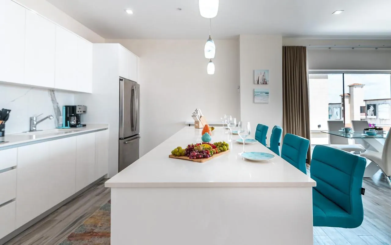 Cove 203 Apartment Palm Beach